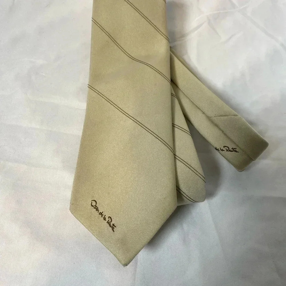 Oscar de la Renta Beige Striped Tie